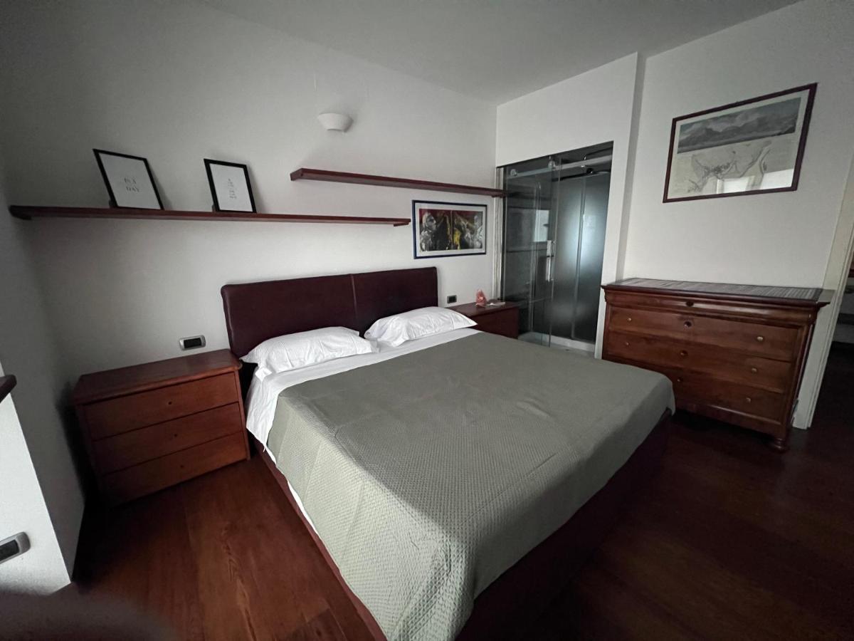 Casa Vacanze Attico Sul Lago Di Lecco, A Due Passi Dal Centro Con Posto Auto Extérieur photo